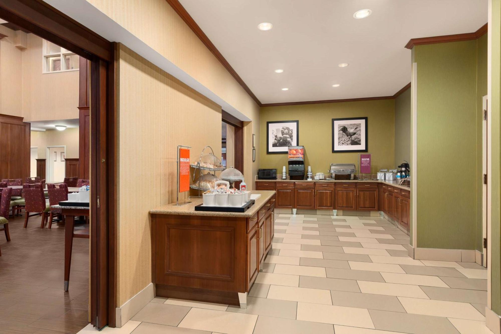Hampton Inn & Suites Williamsburg Historic District Dış mekan fotoğraf
